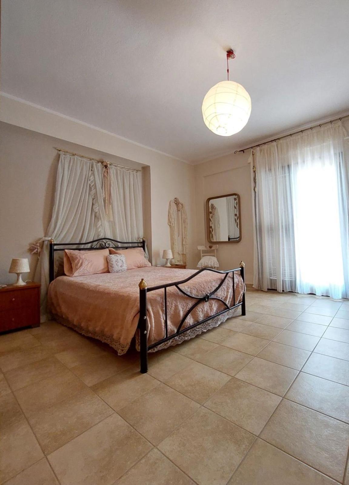 Antique Apartment Афитос Экстерьер фото